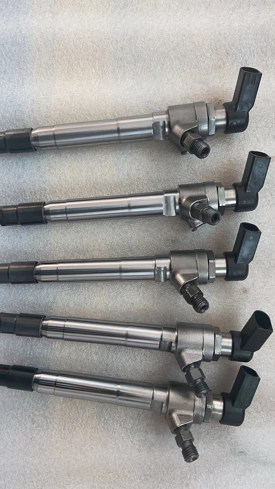 diesel fuel injector nozzle 0445110317 DK4A-1112010 injector for Nissan Xterra / Paladin 2.5 d common rail injector 0445110317