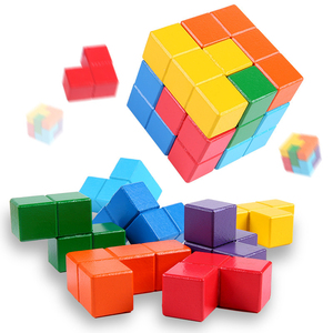 Jeu de construction 3D en cubes de bois colorés pour l'éveil cognitif et la logique des enfants - Product Image 1
