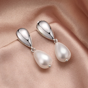 Boucles d'oreilles pendantes en forme de goutte d'eau pour femmes, classiques, en alliage, plaquées or, imitation perle, bijoux de mode - Product Image 4