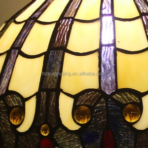 LongHuiJing 12 Inch European Style Shell Lamp Peacock Tail Desk Light Bedroom <b>Bedside</b> Lamp Tiffany Peacock Tail Table Lamp - Product Image 3