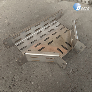 Gestion des câbles d'usine <span class=keywords><strong>Plaque</strong></span> de couverture de chemin de câbles perforé galvanisé à chaud résistant au feu Plateau en <span class=keywords><strong>acier</strong></span> inoxydable - Product Image 4