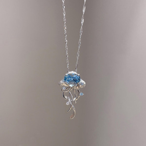 Collier Méduse en Aigue-marine Argentée pour Femme, Chaîne de Clavicule Élégante, Bijou Tendance pour le Quotidien et les Trajets - Product Image 2
