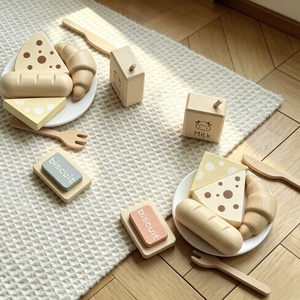 Ensemble de jeu de simulation de petit-<span class=keywords><strong>d</strong></span>éjeuner <span class=keywords><strong>en</strong></span> <span class=keywords><strong>bois</strong></span> naturel, pain et fromage <span class=keywords><strong>en</strong></span> <span class=keywords><strong>bois</strong></span>, <span class=keywords><strong>jouet</strong></span> de <span class=keywords><strong>cuisine</strong></span> pour enfants, jeu de rôle - Product Image 4