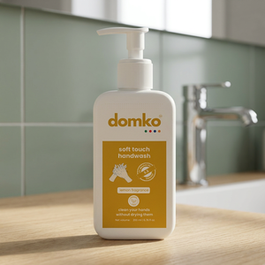 Jabón Líquido para Manos Domko Soft Touch 200ml, Aroma a Limón, Hidratante, PH 5.5, Sin Parabenos - Product Image 3