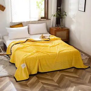 厂家供应扔毯床上用品沙发纯黄颜色柔软保暖绒布毯床上厚度毯床上用品