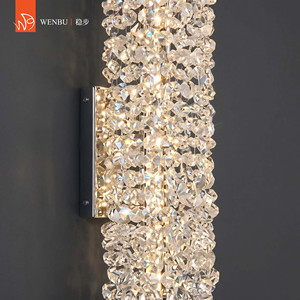 Lampe murale contemporaine en cristal égyptien linéaire pour villa, salon, hôtel, hall d'entrée, salle de séjour - Product Image 2