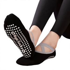 1 par de calcetines deportivos para yoga para mujer, calcetines de algodón antideslizantes de punto con absorción de humedad, calcetines para baile de Ballet - Product Image 1
