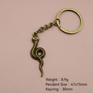 Porte-clés Serpent Enroulé en Alliage Argenté Antique pour Cadeaux aux Amateurs de Reptiles - Product Image 2