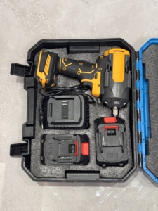 <span class=keywords><strong>Llave</strong></span> <span class=keywords><strong>de</strong></span> <span class=keywords><strong>impacto</strong></span> inalámbrica <span class=keywords><strong>de</strong></span> 1/2" <span class=keywords><strong>con</strong></span> batería <span class=keywords><strong>de</strong></span> alto <span class=keywords><strong>torque</strong></span> y 1000 Nm para reparación <span class=keywords><strong>de</strong></span> neumáticos decoche <span class=keywords><strong>llave</strong></span> <span class=keywords><strong>de</strong></span> <span class=keywords><strong>impacto</strong></span> - Product Image 4