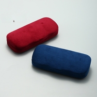Boîte à lunettes rectangulaire en feutre et métal pour la production en gros, avec design robuste, impression de logo disponible