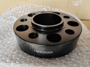 Distanziali Ruota Mercedes AMG G63 45mm 5x130 CB 84.1mm Mozzo Centrato Nuovi in Gomma con Bulloni - Product Image 3