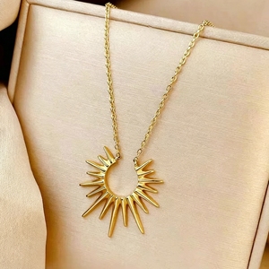Collar de Clavícula de Acero de Titanio Sunburst, Joyería de Moda - Product Image 2