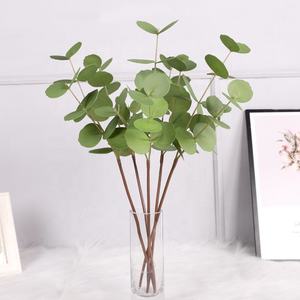 بيع بالجملة أوراق الأوكالبتوس الاصطناعية 3 سيقان لتزيين المنزل اصطناعية صغيرة 3 شوك أوراق مستديرة مع الأرجواني والأخضر - Product Image 5