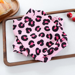 PETCIRCLE Nouvelle collection printemps/automne, sous-vêtement confortable à imprimé léopard pour petits chiens, chiots et chats - Product Image 4