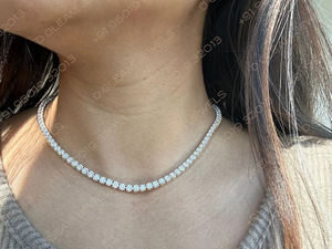 Collier à breloques tendance en argent 925 avec chaîne à maillons de 16 pouces et moissanite ronde de 20 carats pour femme, certifié IGI - Product Image 4