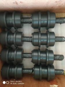 חלקי תחתית <span class=keywords><strong>PC300</strong></span> <span class=keywords><strong>5</strong></span> רולר מסלול תחתון <span class=keywords><strong>PC300</strong></span>-<span class=keywords><strong>5</strong></span> <span class=keywords><strong>PC300</strong></span>-8 <span class=keywords><strong>PC300</strong></span>-6 שרשרת קישורי נעלי מסלול - Product Image 5