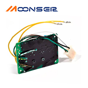 Régulateur de tension automatique monophasé MoonsEir J1512 pour groupes électrogènes diesel et essence - Product Image 1