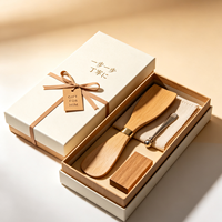 Kit Cadeau Personnalisable : Chausse-pied Rectangulaire en Carton Gris avec Long Manche, Boîte Cadeau de Luxe pour Chaussettes, Cadeau pour Père, Collègue