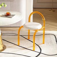 Chaise de maquillage en acrylique transparent pour filles de luxe léger personnalisé chaise de salle à manger colorée présentoir en cristal de célébrités Internet