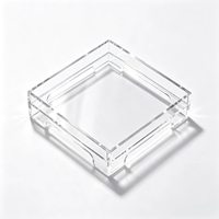 Présentoir carré moderne en acrylique transparent écologique SEO CORE pour service à thé avec plateau de rangement et support pour théière