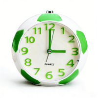 Jam Alarm Meja Bundar Sepak Bola dengan Melodi yang Dapat Diganti & Alarm Lonceng Simulasi, Fitur Snooze, Lampu Malam, Hemat Daya & Tahan Lama
