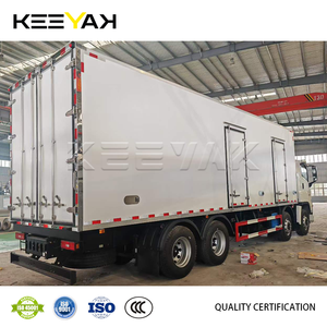 Camion frigorifique ISUZU 8*4 de qualité supérieure, isolation 100 mm, capacité 30T, pour le transport alimentaire, personnalisable - Product Image 6