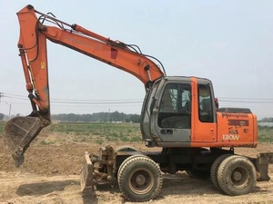 Pelle sur pneus Hitachi ZX130W d'origine à bas prix ZX135US ZX135 ZX130 ZX120 ZX160 avec système hydraulique en stock - Product Image 4