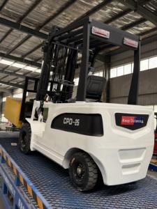 Montacargas Eléctrico de 1.5 Toneladas, 2 Toneladas y 3 Toneladas para Uso en Almacenes Interiores, Bajo Nivel de Ruido y Batería de Ultra Larga Duración - Product Image 2