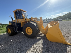 รถตักล้อยางมือสอง Komatsu WA470 สภาพดี เครื่องยนต์ญี่ปุ่นแท้ ระบบไฮดรอลิกเสถียร ดูแลรักษาอย่างดี - Product Image 3