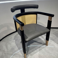 Chaise de salle à manger en rotin tressé en bois massif de style vintage, fauteuil design, sur mesure pour hôtel, personnalisable, style Wabi-sabi