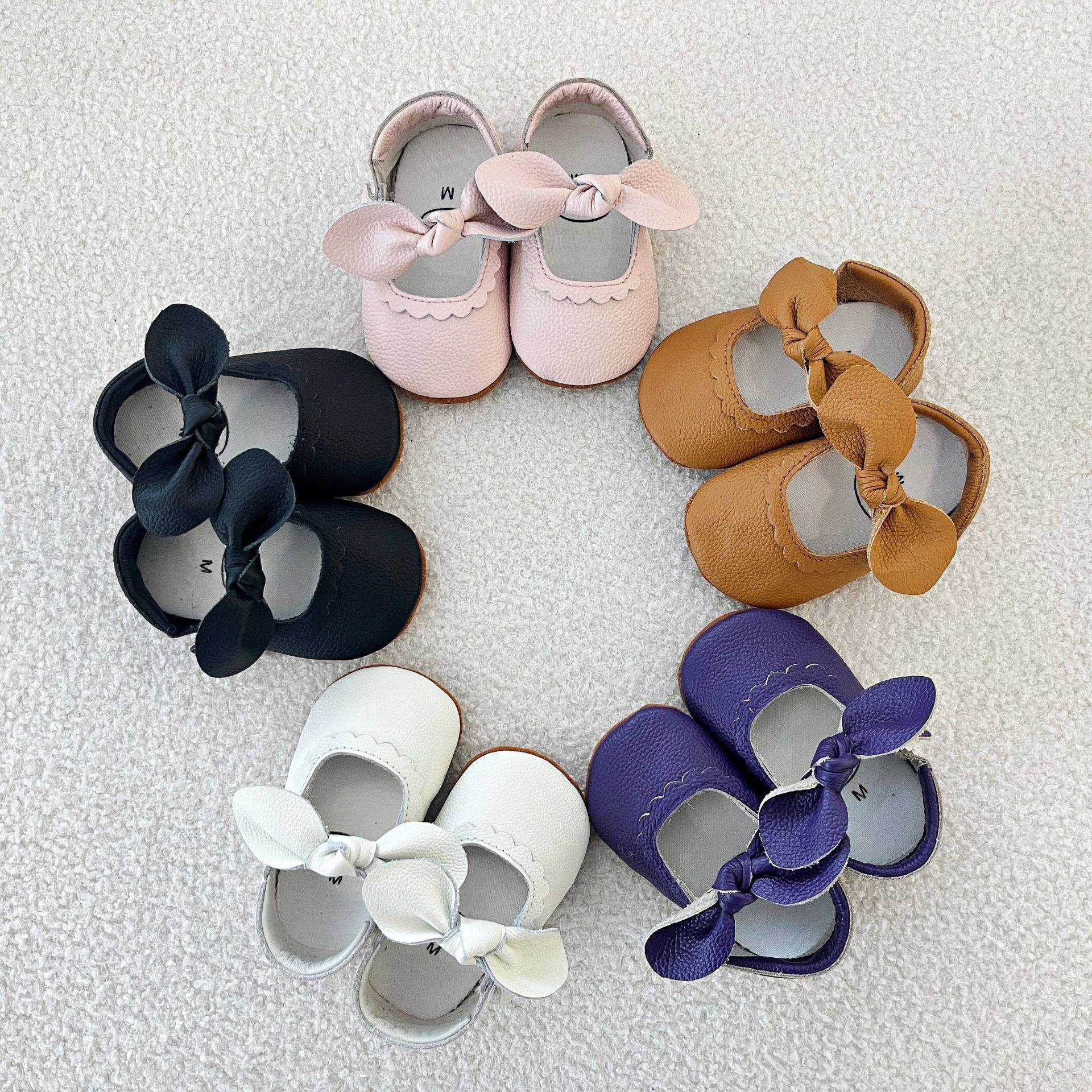 Zapatos de silicona suave para bebés Seguros y elegantes para