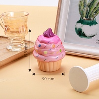 Jouet anti-stress Kawaii en forme de cupcake avec confettis, à remontée lente, en PU souple, simulation de dessert arc-en-ciel, jouet à presser pour enfants