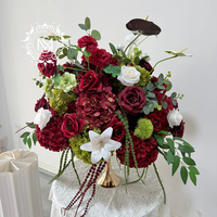 Set Bunga Artifisial Burgundy, Mawar Merah Tua & Eucalyptus, Sempurna untuk Dekorasi Meja & Lorong Pernikahan.
