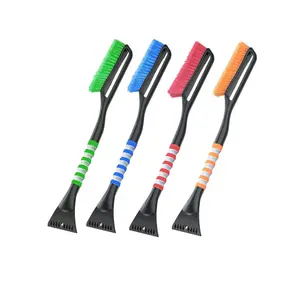 Brosse de déneigement de balayeuse de nettoyage d'hiver automobile avec grattoir à glace pour voiture vente en gros