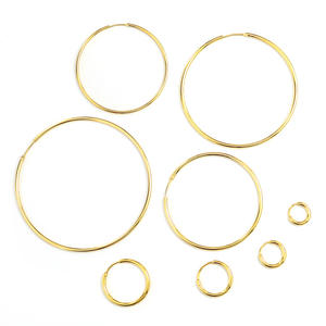 促销饰品高品质薄设计手术不锈钢银金圆Huggie环耳环饰品 - Product Image 1