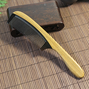 Peine para el cabello de sándalo de 15-20 cm, hecho a mano para adultos y niños, para uso en masajes. - Product Image 4