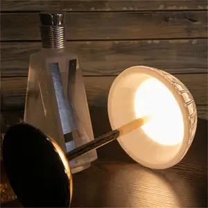 Lampu meja, lampu malam mewah kreatif ledakan kelas atas kamar tidur Bar berkemah suasana sentuh sensitif lampu untuk kamar tidur