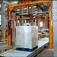 Machine d'emballage automatique de type bras pour l'emballage d'usine de meubles et la protection anti-poussière