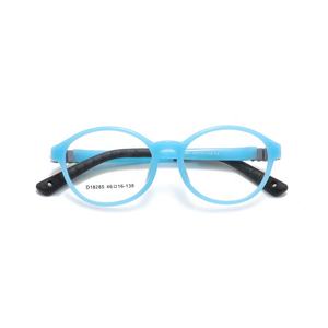 Vente en gros de lunettes optiques 18285 caméléon pour enfants avec charnière et bracelet en caoutchouc silicone à monture ovale courbée à motif solide - Product Image 2