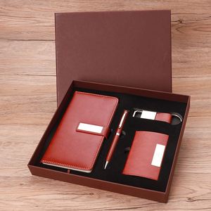 Ensemble Cadeau Porte-Cartes de Visite en Cuir et Porte-Clés - Tendance Nationale, Cadeau Promotionnel d'Entreprise pour Événements Immobiliers - Product Image 4