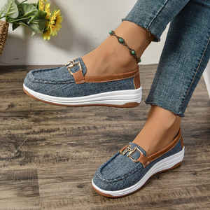 Chaussures décontractées britanniques à enfiler pour femme, à semelle épaisse, avec boucle métallique, en tissu, grande taille, pour l'automne - Product Image 1