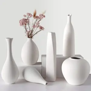 6個のモダンなセラミック花瓶6つの素朴な装飾花瓶のセット家の装飾のための白いセラミック花瓶