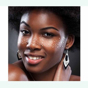 Pegatina de tatuaje temporal de estrella plateada con purpurina para ojos, calcomanía facial para maquillaje de fiesta de Navidad y festivales - Product Image 4