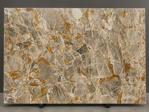 Dalles de marbre doré de Versailles aux tons dorés chauds pour comptoirs de cuisine, dessus de vanité de salle de bain, tables à manger et escaliers - Product Image 2