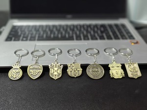 Llavero de Bronce con Emblema de Equipo de Fútbol, Material de Aleación de Zinc, Colgante del <span class=keywords><strong>Barcelona</strong></span>, Accesorios para Llaves de Coche - Product Image 6