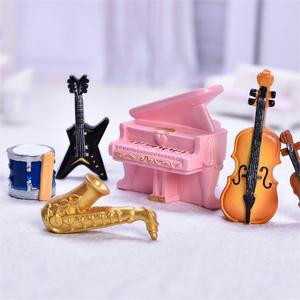 Instruments de musique de simulation : Piano, <span class=keywords><strong>Guitare</strong></span>, Miniatures créatives en résine, Décorations de table, Décorations de gâteaux en résine, Figurines de gâteau, Jouets - Product Image 3