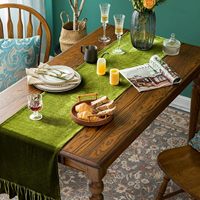 Chemin de Table en Velours Doux Décoratif Luxueux Solide Vert Olive Personnalisé Rétro Volants Chemin de Table pour Restaurant