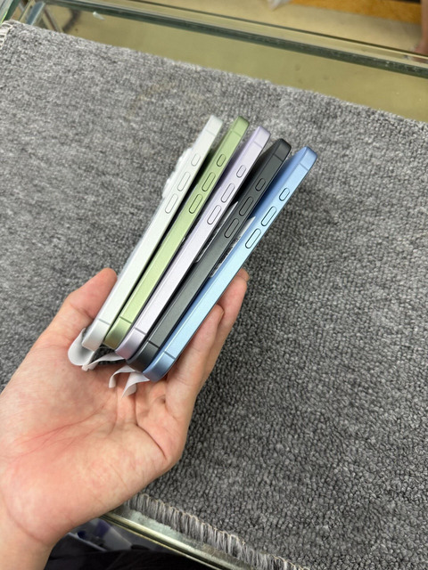 17 Series Mobile Phones Original Unlocked 5g Cell Phone 17 256GB/512GB USB-C Smartphones