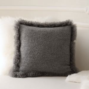 Cachemire et <span class=keywords><strong>laine</strong></span> <span class=keywords><strong>de</strong></span> haute qualité avec garnitures en fourrure mongole <span class=keywords><strong>Lama</strong></span> oreiller en <span class=keywords><strong>laine</strong></span> tissé à <span class=keywords><strong>la</strong></span> main - Product Image 3