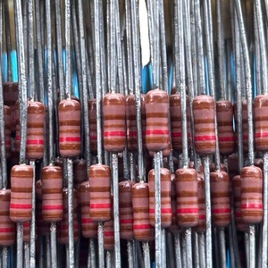 ตัวต้านทานฟิล์มโลหะความแม่นยำสูงแบบอเมริกัน1/4W 0.25W 1.21K 1% แทนที่1.2K - Product Image 2